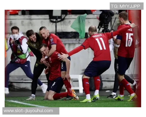 苏格兰足球直播全景解析精彩赛事回顾与最新动态分享 苏格兰足球直播全景解析精彩赛事回顾与最新动态分享